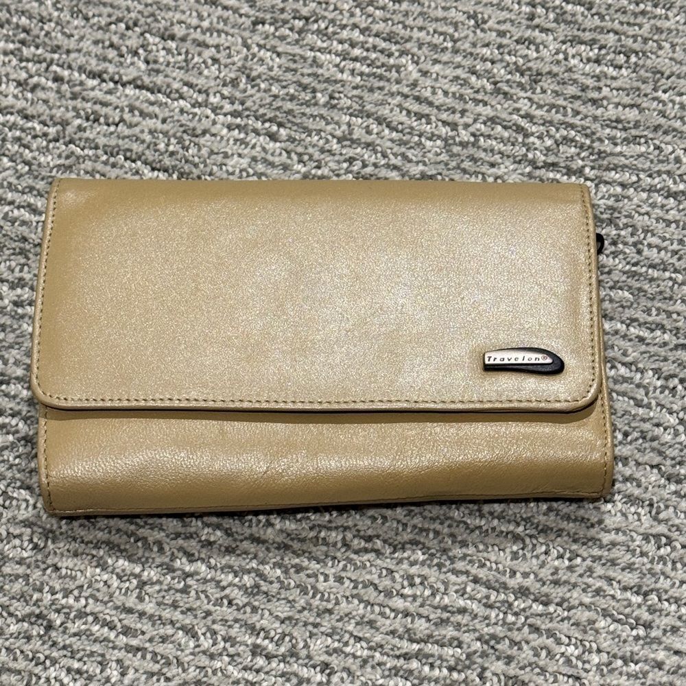 Travelon Beige Women's Wallet